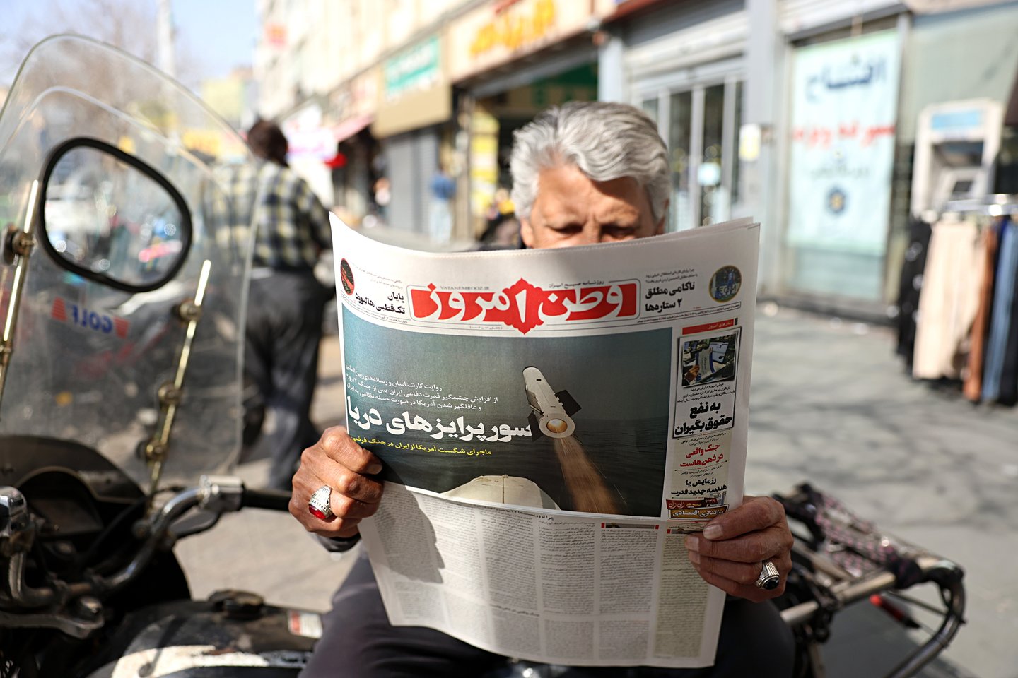 Šaltiniai atskleidė kitą D. Trumpo žingsnį Irane: bandys sukelti domino efektą .