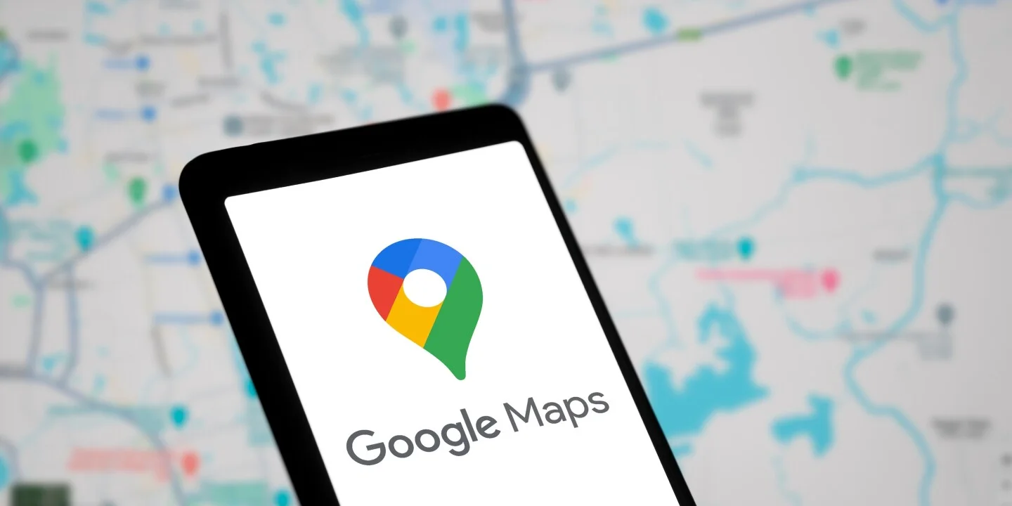 „Google“ diegia dirbtinį intelektą į „Google Maps“: atsirado 3D navigacija ir „Ask Maps“ funkcija