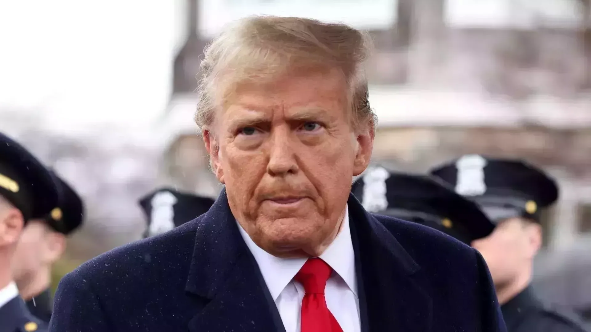 Daug skepticizmo vertinant  valstybės vadovų galimybes susitikti su Trumpu