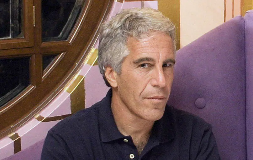 Epsteino byla pasiekė Lietuvą: apklausti žmonės, bet kas iš tiesų sieja mūsų šalį su šiuo skandalu