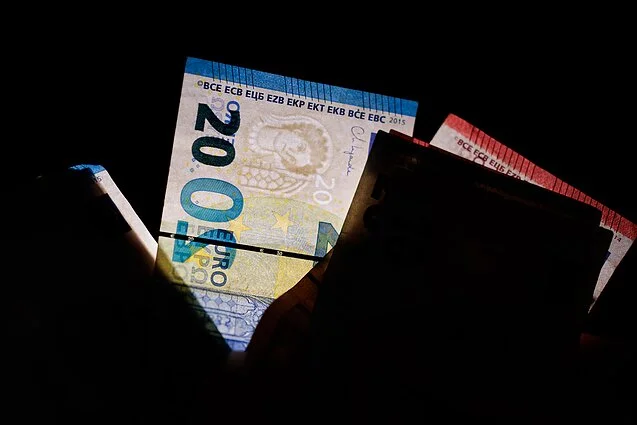 Jungtinėje karalystėje krito būstų kainos. Tai dėl Irane  sukelto karo?