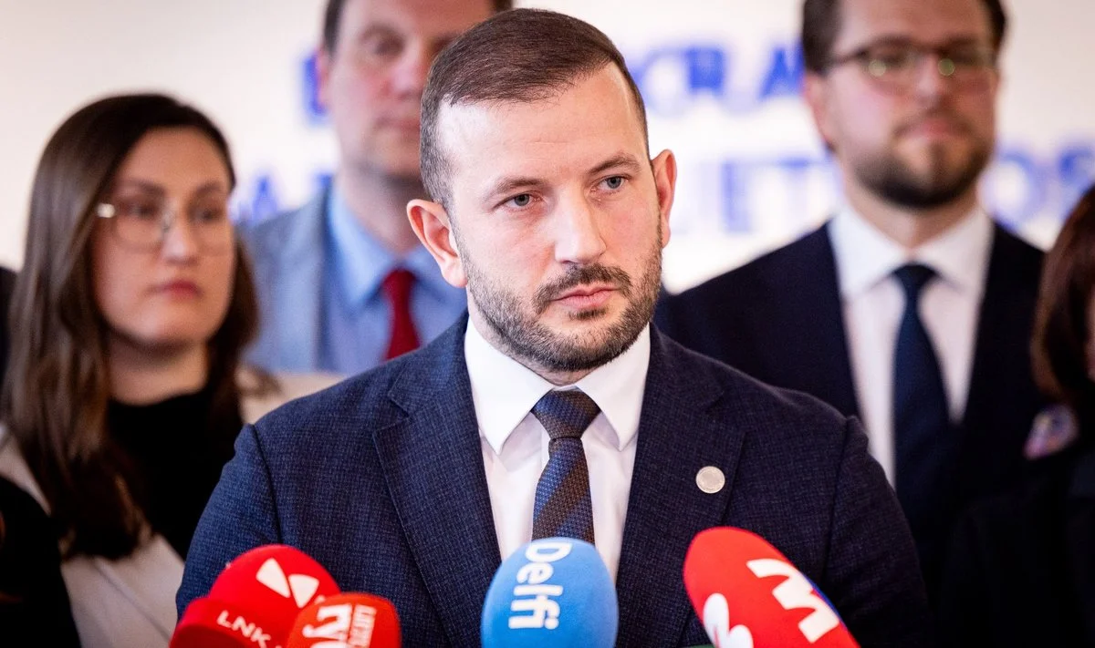 Skvernelio pareiškimus apie jo politinės karjeros pabaigą Sinkevičius vadina emocijomis