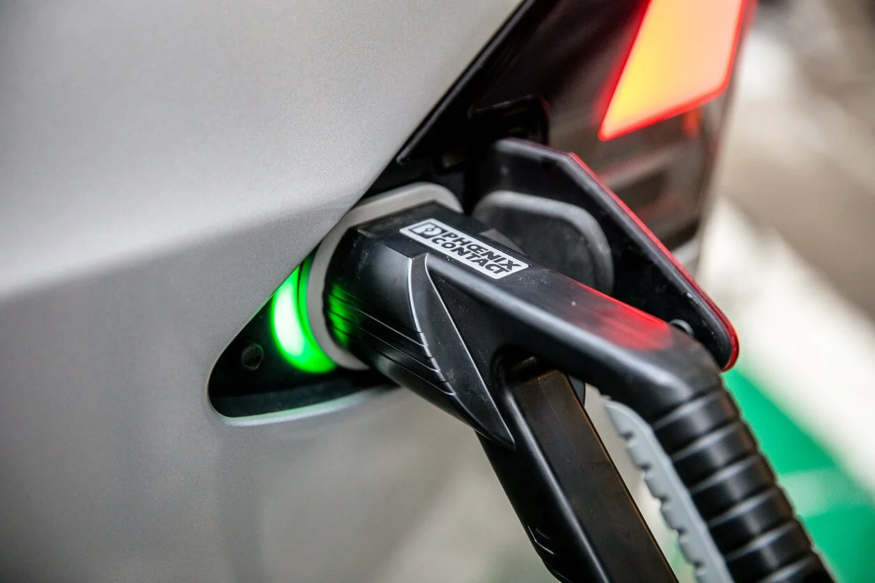 Klausimų daugiau, nei atsakymų.Valdžia  nusprendė kad naudoti automobiliai brangsta.