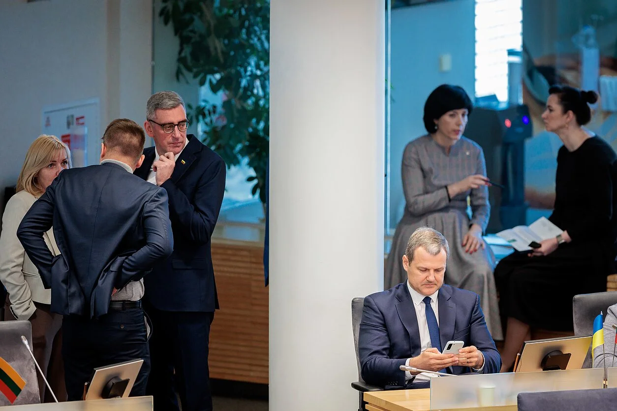 Dar vienas Seimo narys stabdo narystę DSDP, atsisakys neliečiamybės?Prokuratūra turi klausimų G. Paluckui