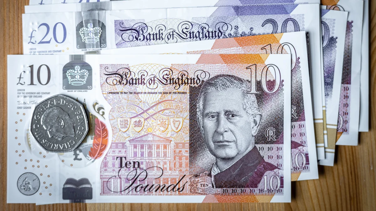 Net pasibaigus kariniam konfliktui Irane, JK  vyriausybė prognozuoja  apie aukštas kainų  lubas.