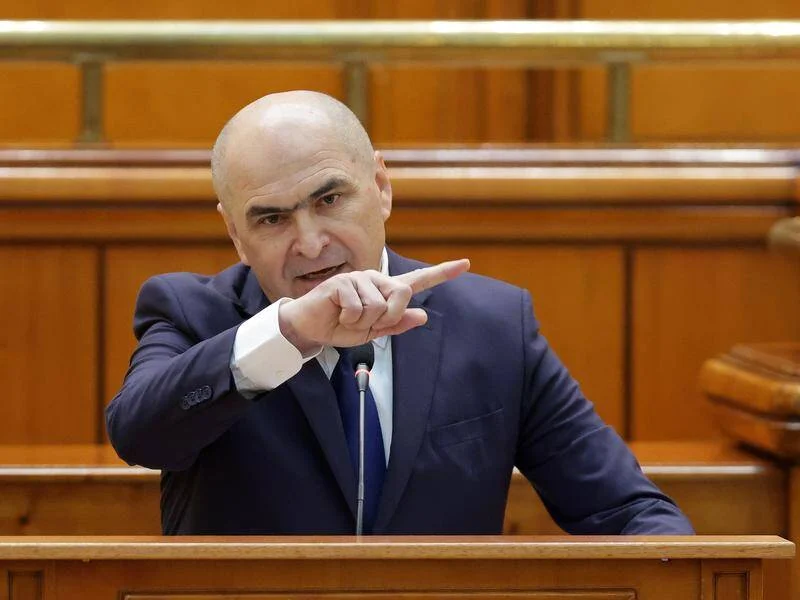 Rumunijos vyriausybės  griūtis:Parlamentas nušalino proeuropietišką premjerą.Laukia sumaištis?