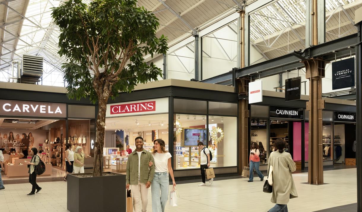 Grąžintų prekių sandėliai „Trade Outlet“ Anglijoje: ką galima rasti net iki 85 proc. pigiau?