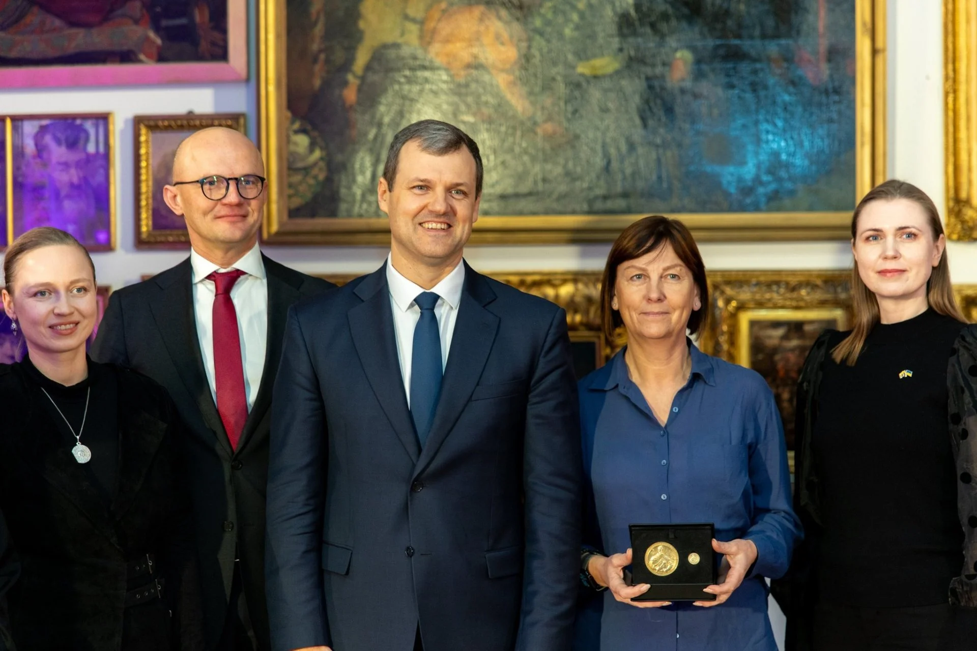 Apie mūsų „politinius literatus“ – „vertybiškai jautriausią visuomenės dalį“