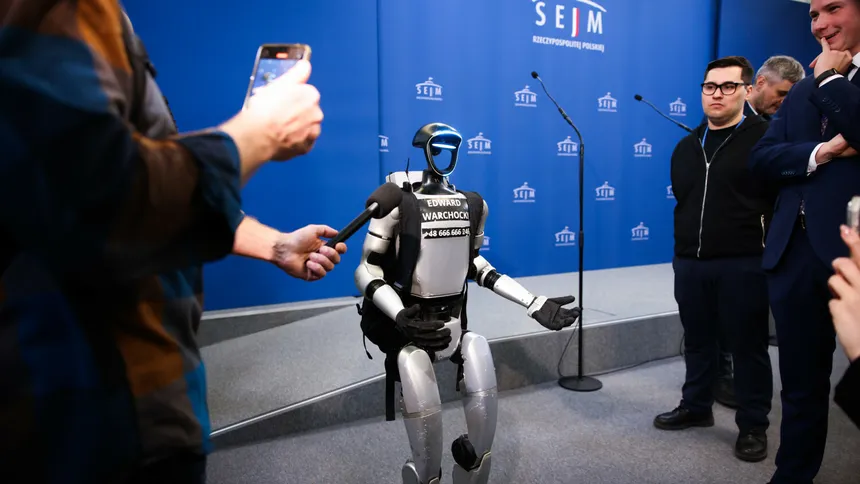 Ar  norėtum savo miesto gatvėse susitikti su robotu?