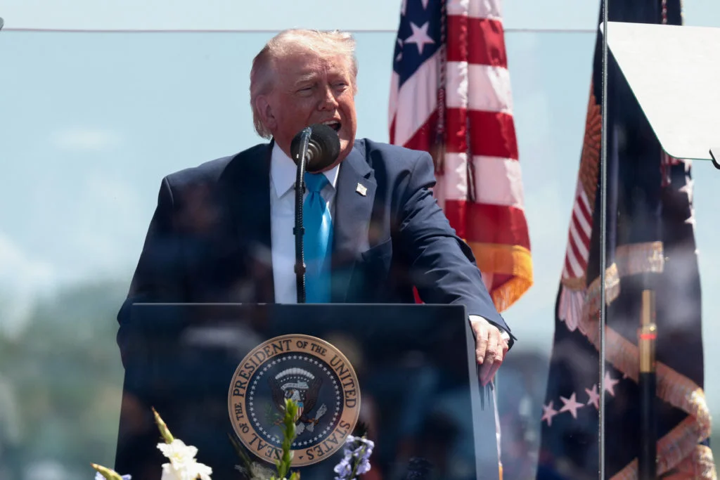 Donald Trump: derybos su Iranu yra „ant ribos“ .Bet kas žino kur ta riba?