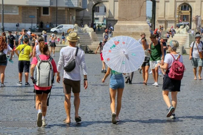 Prancūzijoje ir Ispanijoje temperatūra artėja prie 40 laipsnių.Afrikietiški karščiai keliasi į Europą?
