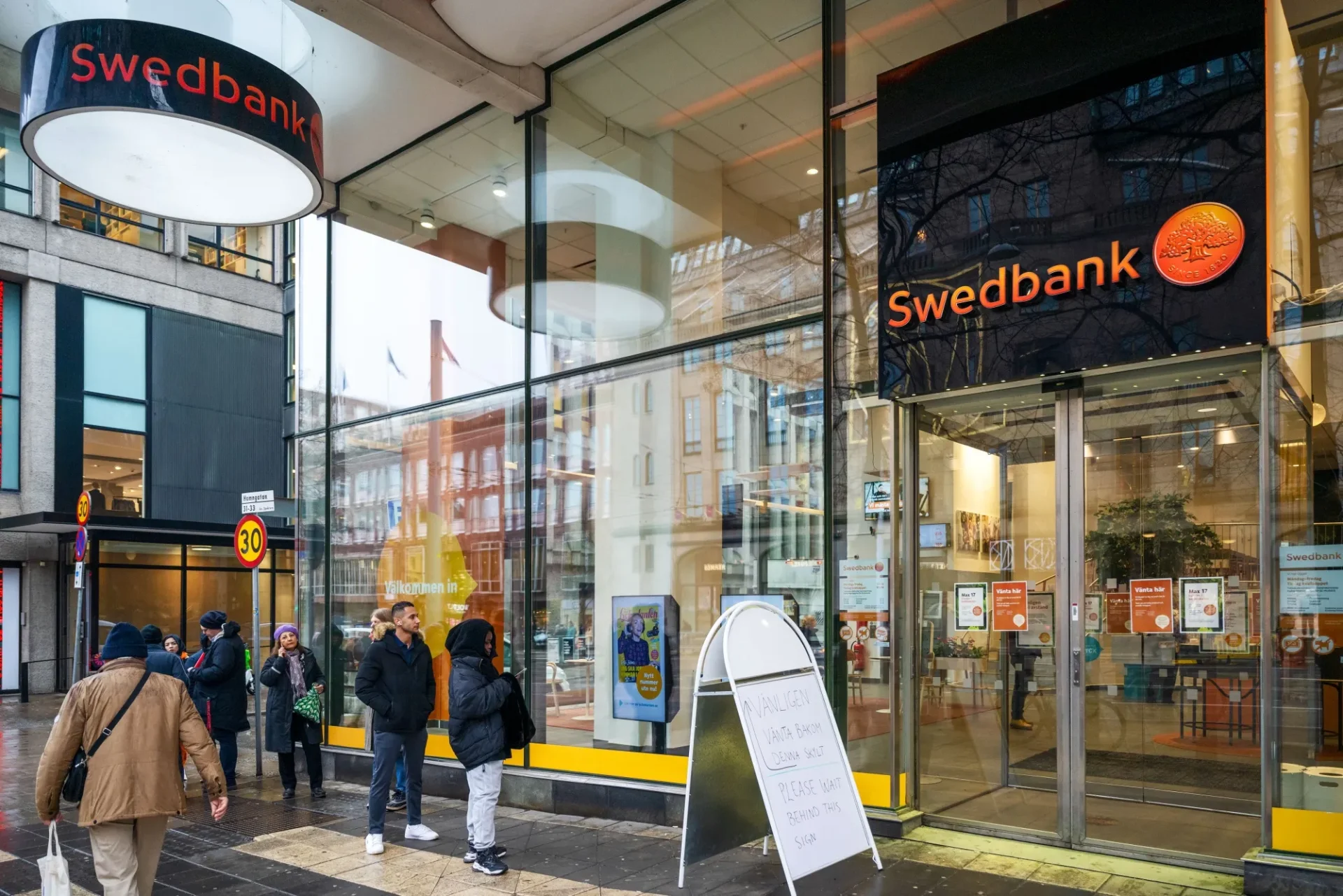 Švedijos „Swedbank“ grupė JAV sumokės 50 mln. dolerių baudą
