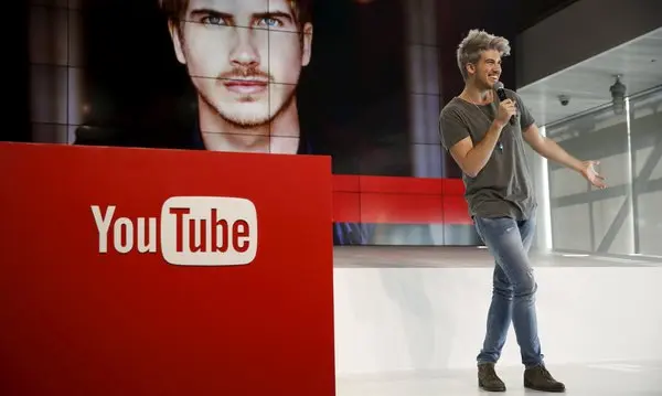 Erzina nesibaigiančios reklamos „YouTube“ svetainėje: paaiškėjo tikroji jų priežastis