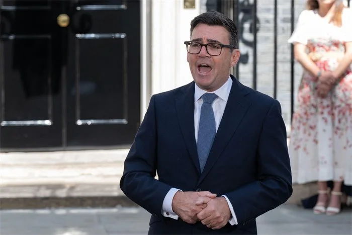 Andy Burnham.jpg