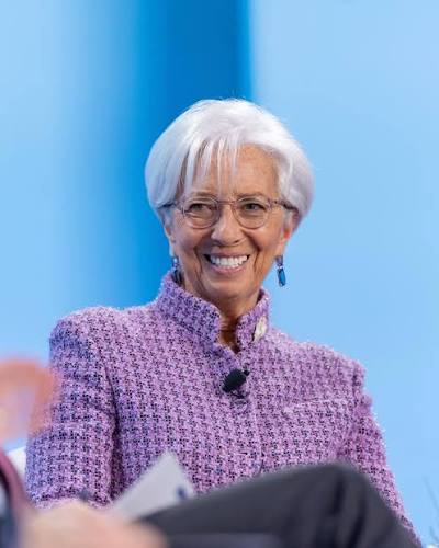 Naftos kainos vėl kelia įtampą: Christine Lagarde užsiminė apie galimą palūkanų didinimą