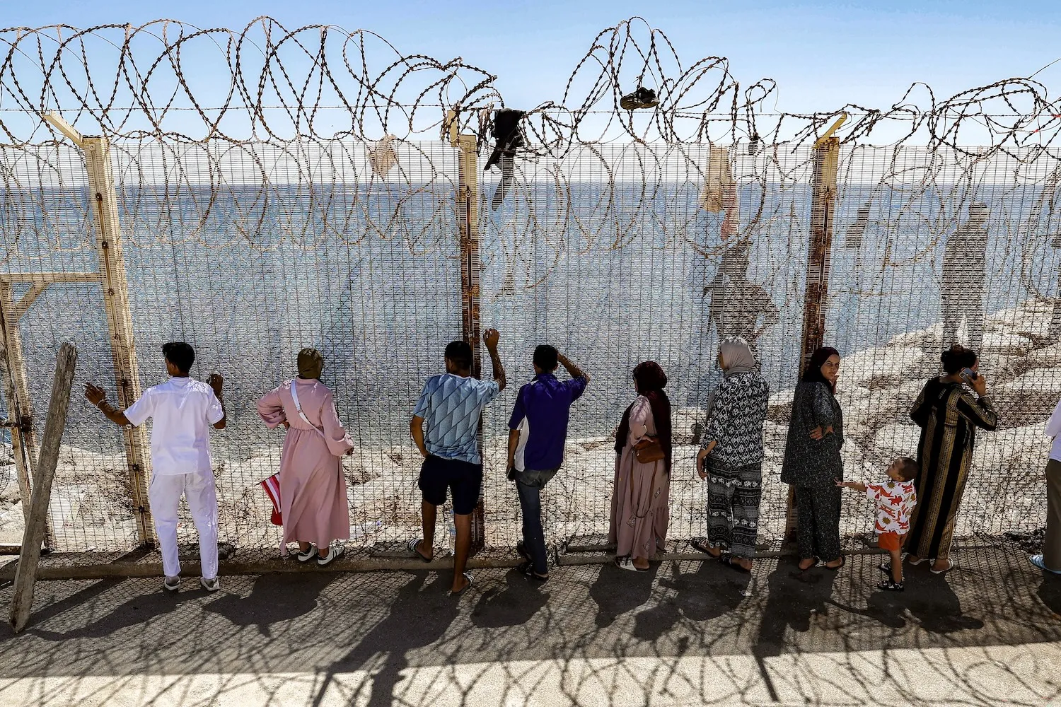 Laukia dar vienas migrantų antplūdis? Internete raginama rugpjūčio 15 d. rinktis prie Maroko sienos