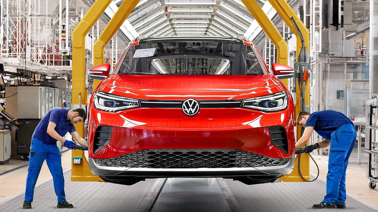 „Volkswagen“ spaudžiamas prie sienos: svarstomas drastiškas išlaidų ir darbo vietų mažinimas