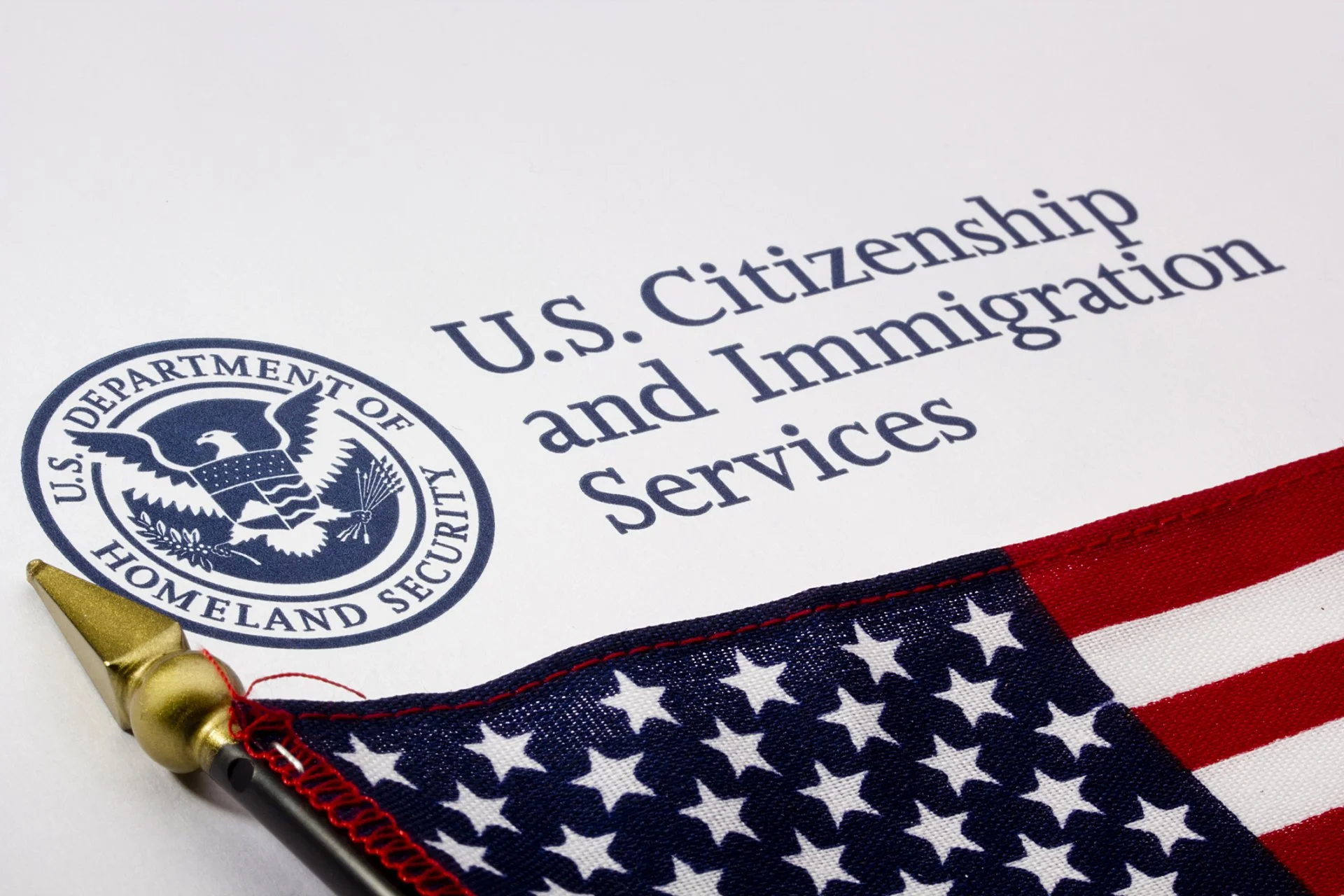 USCIS nebeprašys trūkstamų dokumentų: nuo rugpjūčio 5-osios prašymas gali būti atmestas iš karto