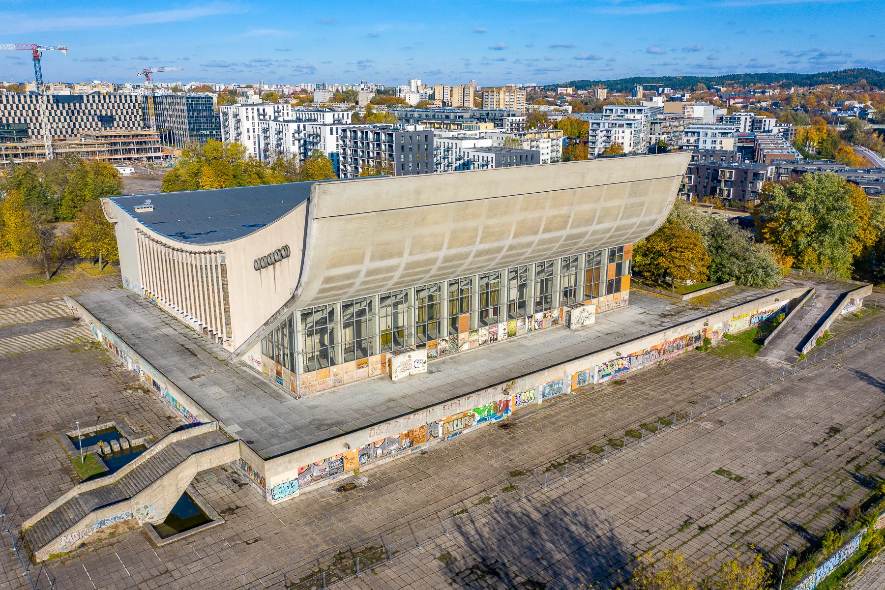 Vilniaus Sporto rūmai: nuo Šnipiškių kapinių iki JAV pasiuntinio laiško