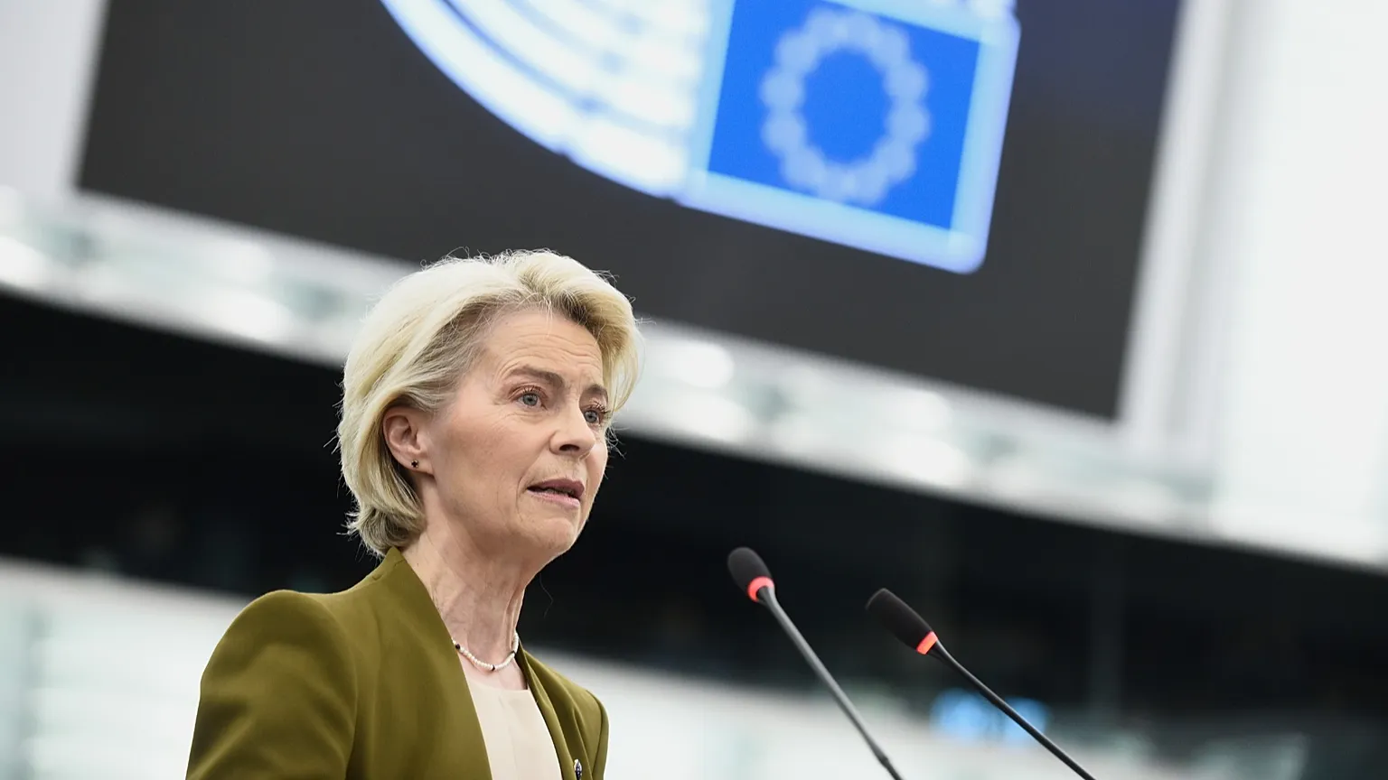 Leyen siūlo Kanadai ES asocijuotosios narės statusą