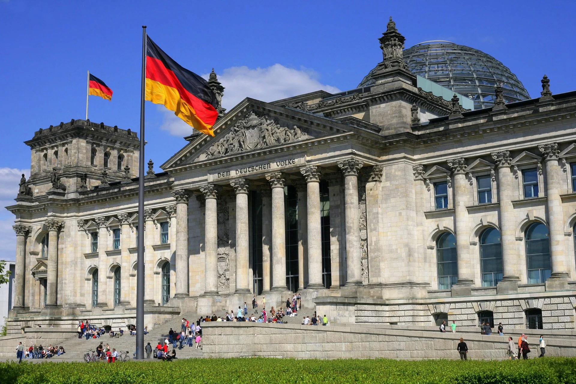 Vokietija kryžkelėje: AfD pergalė, kanclerio krizė ir atsargios ekonomikos viltys