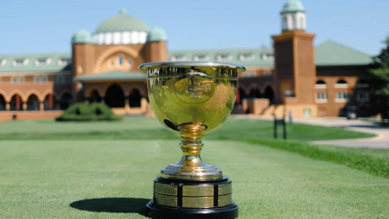 Medinah Country Club golfo aik&scaron;tynas