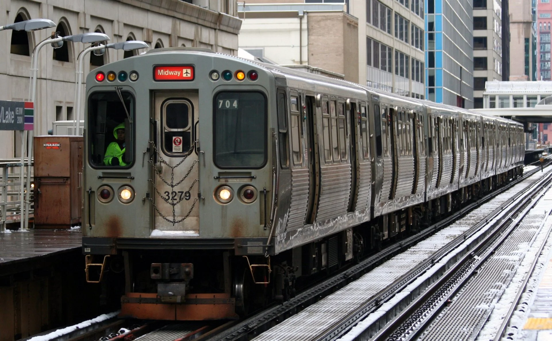 4-cta-orange-line.jpg