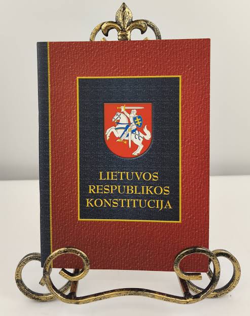 konstitucija.jpg